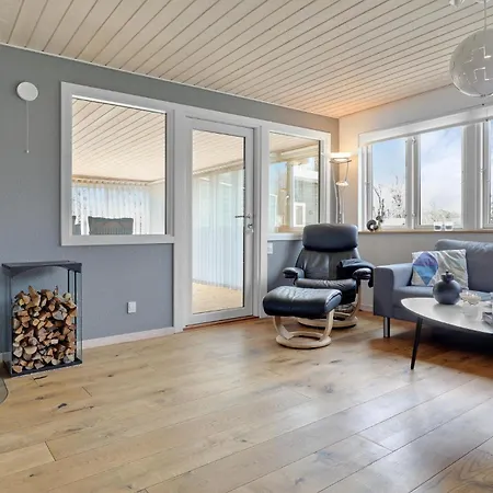 Дом отдыха 3 Bedroom Awesome In