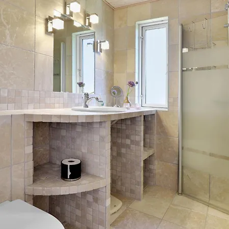 3 Bedroom Stunning In Feriehus Neksø
