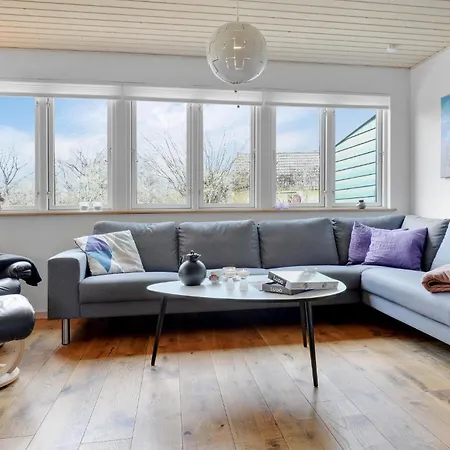 3 Bedroom Stunning In Feriehus